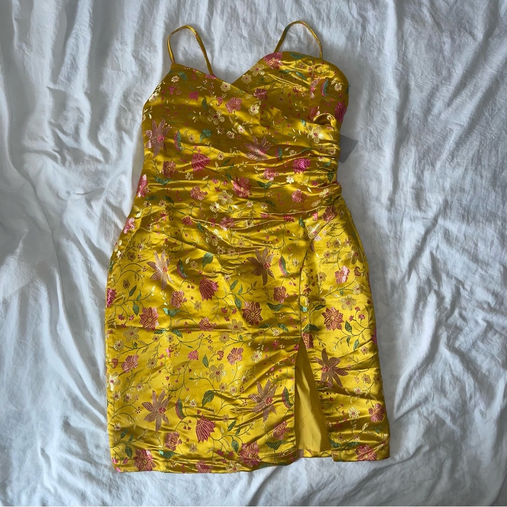 Brand new dress